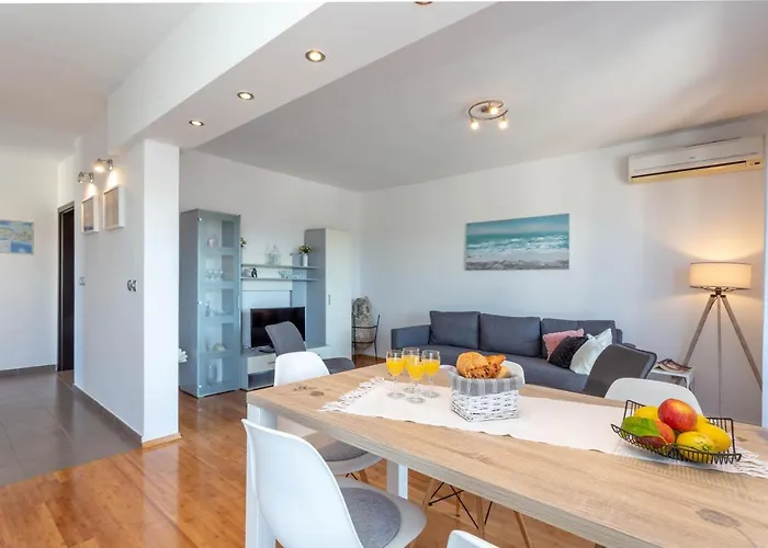 Stunning Sea View Ani